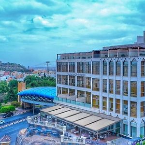 Sarwat Park Hotel